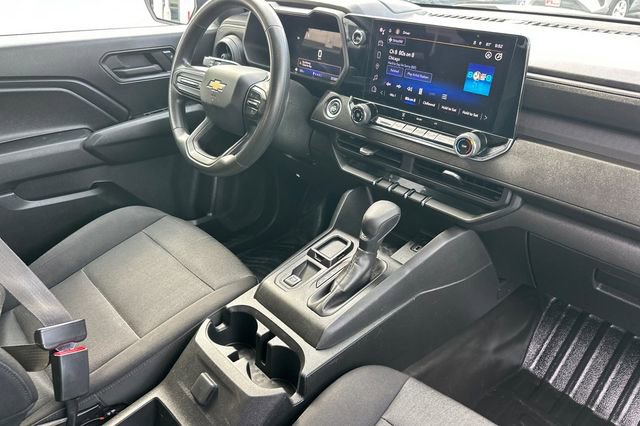 Used 2023 Chevrolet Colorado W/T image 17