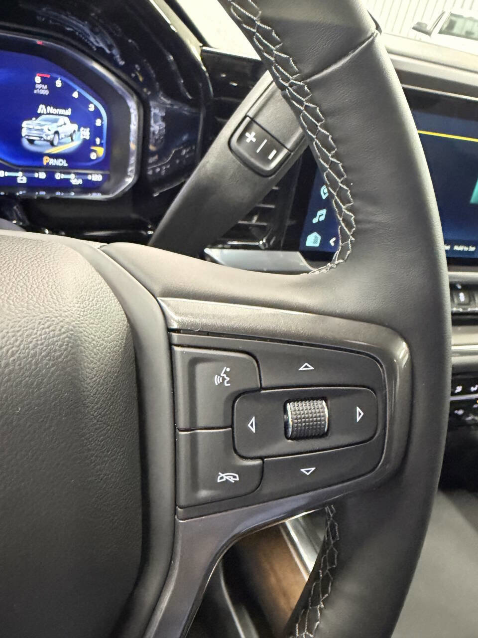 Used 2024 Chevrolet Silverado 2500 High Country w/ High Country Premium Package image 55