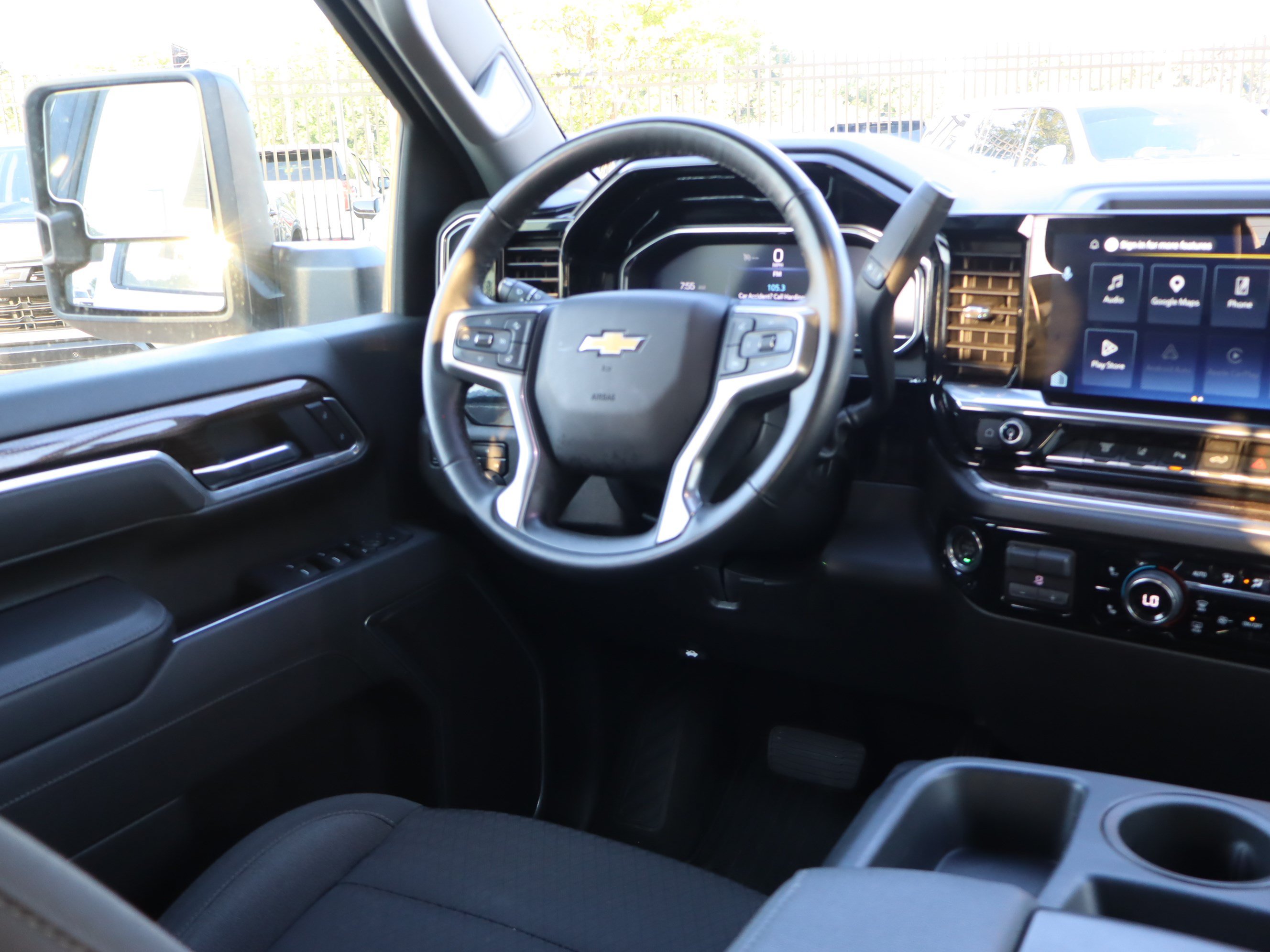 Used 2025 Chevrolet Silverado 2500 LT w/ Safety Package AWD/4WD image 16