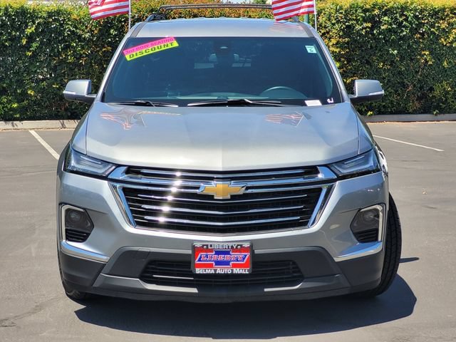 Used 2023 Chevrolet Traverse LT w/ LPO, Cargo Package AWD/4WD image 3