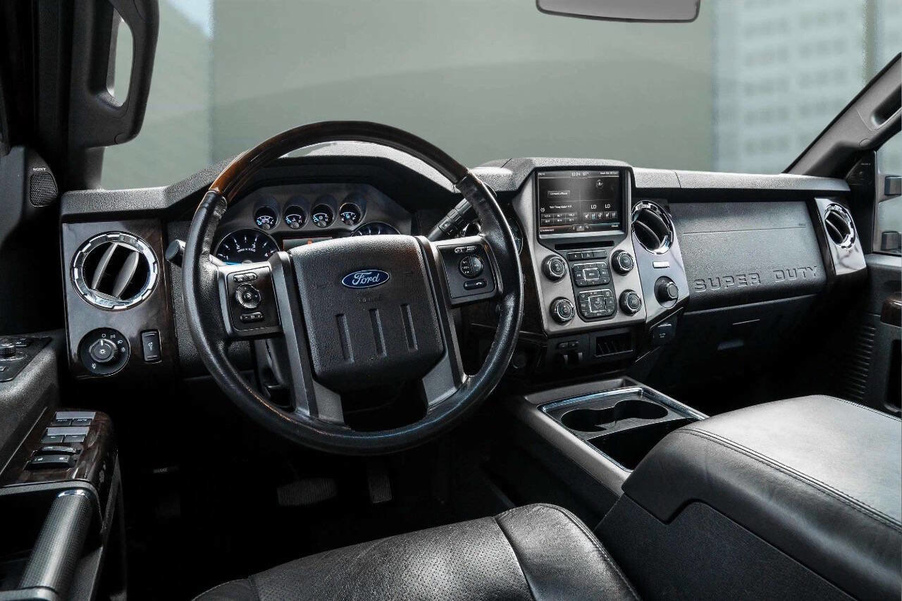 Used 2016 Ford F450 Platinum image 4