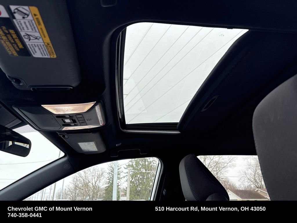 Used 2024 Toyota RAV4 SE w/ Convenience Package image 18