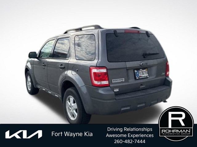 Used 2010 Ford Escape XLT AWD/4WD image 3