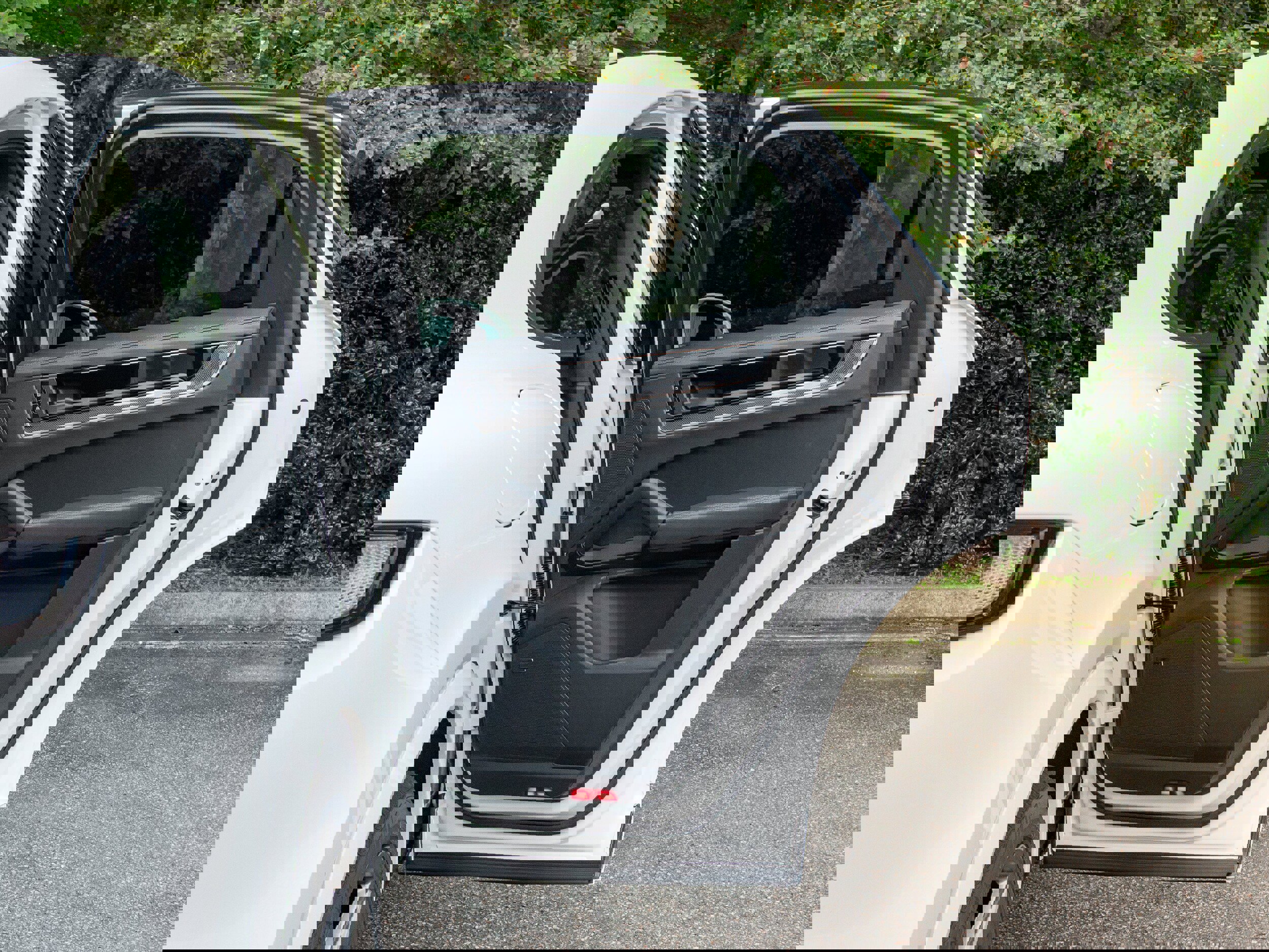 New 2025 Porsche Cayenne Turbo image 37