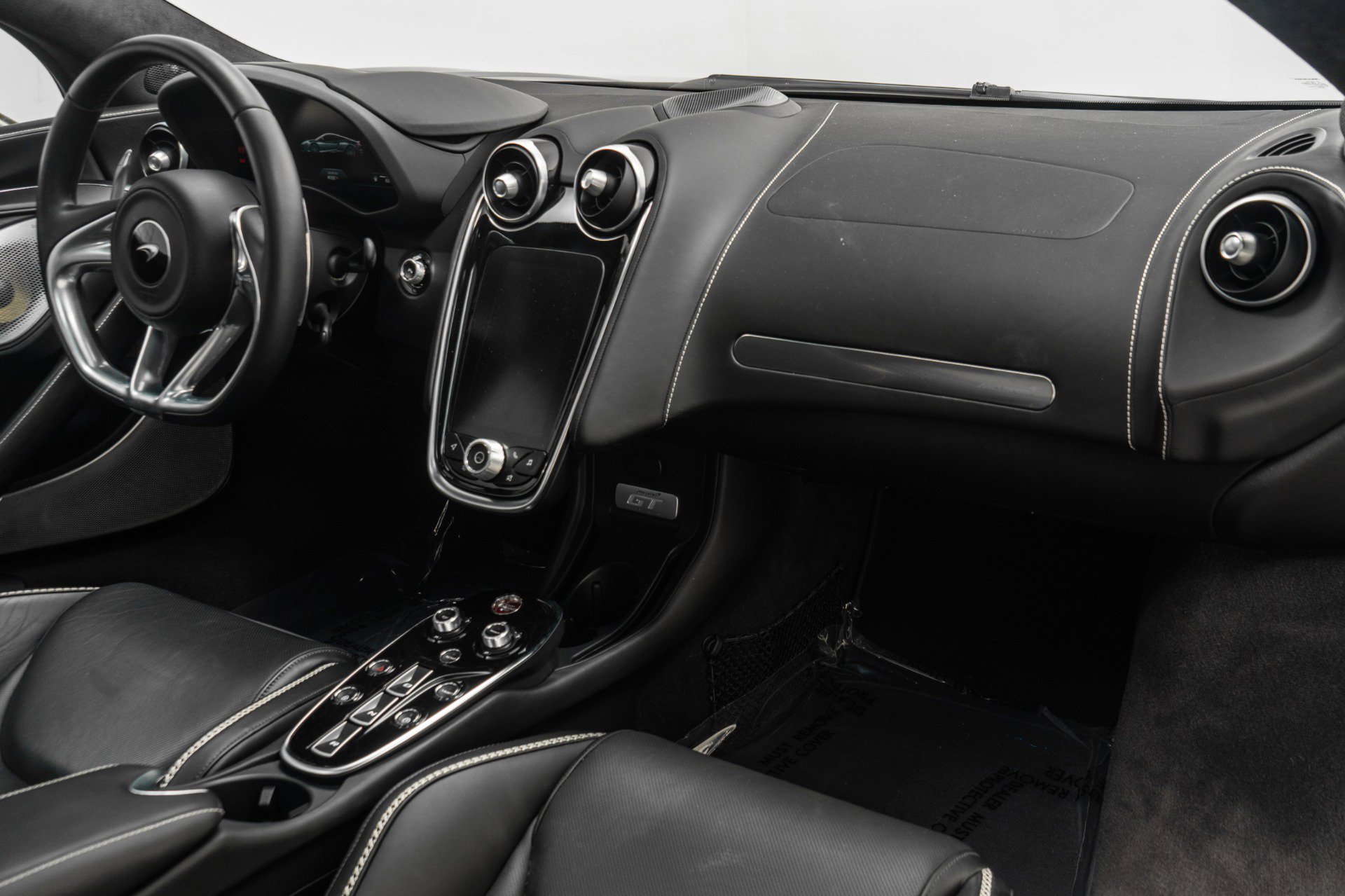 Used 2022 McLaren GT image 15