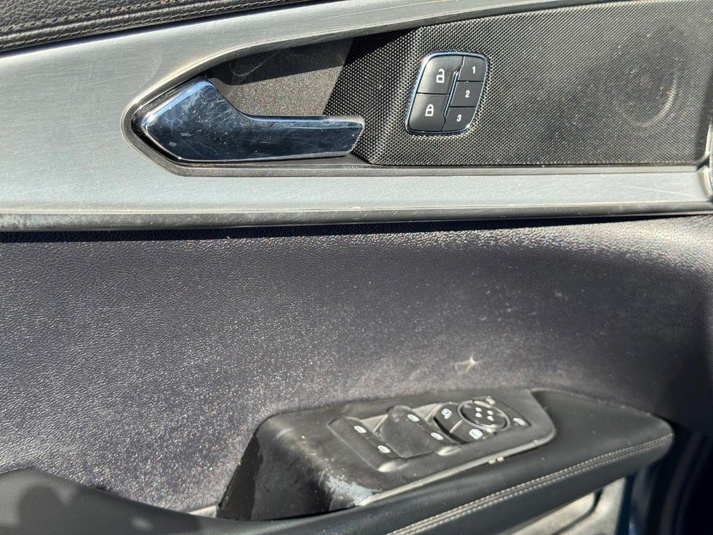 Used 2016 Lincoln MKX Premiere FWD image 18