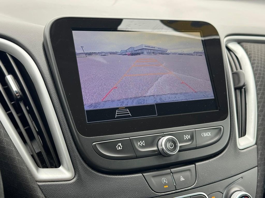 Used 2024 Chevrolet Malibu LT FWD image 25