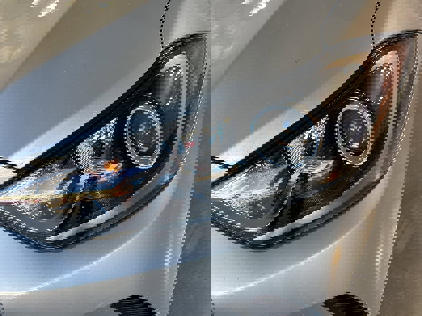 Used 2017 Hyundai Elantra SE image 2