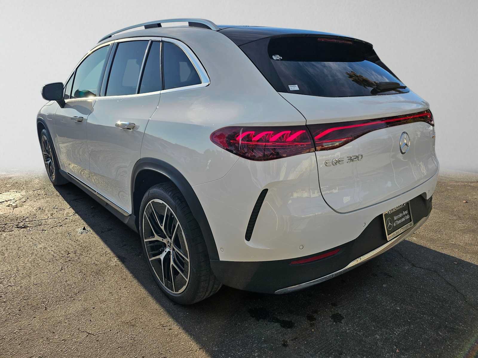 New 2027 Mercedes-Benz EQE 320 4MATIC SUV image 5