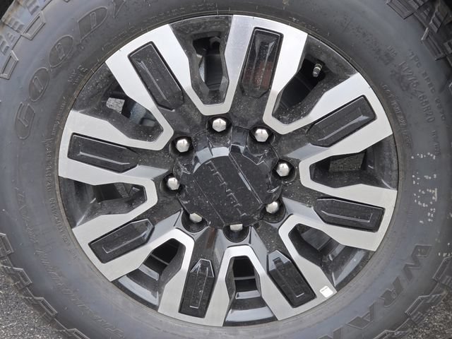 New 2026 GMC Sierra 2500 Denali Ultimate AWD/4WD image 13