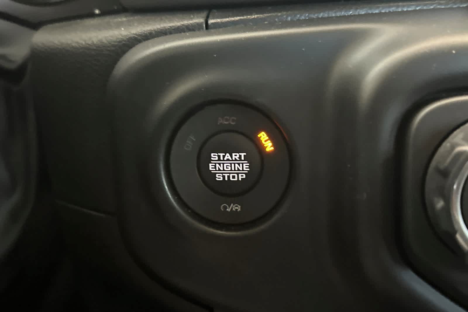 Used 2022 Jeep Wrangler Sport AWD/4WD image 22