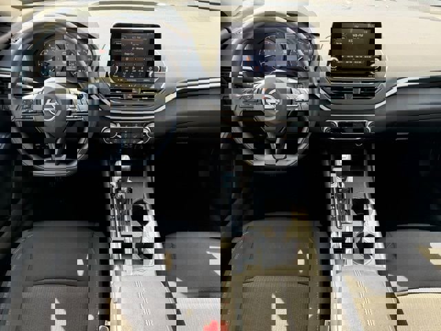 Used 2025 Nissan Altima 2.5 S image 15