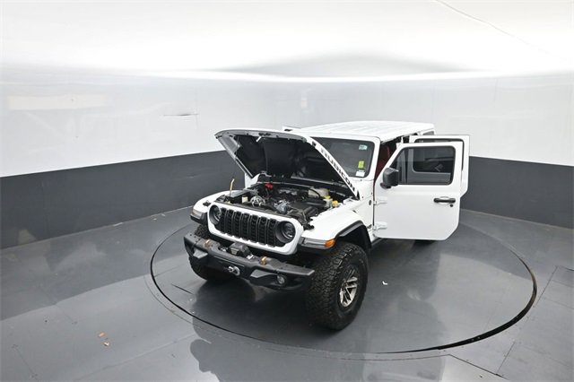 Used 2024 Jeep Wrangler Unlimited Rubicon 392 image 32