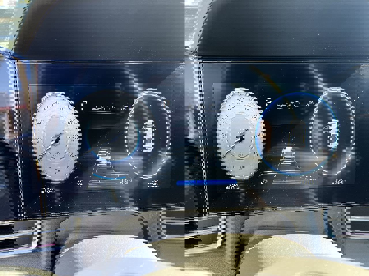 Used 2024 Hyundai Elantra SEL image 21