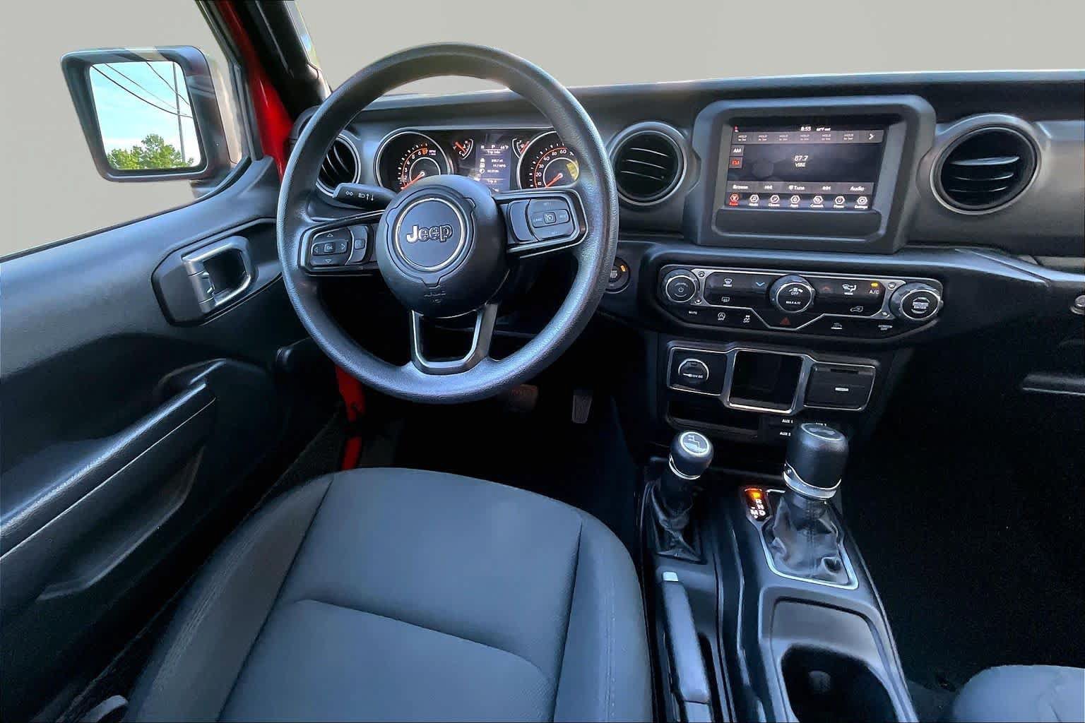 Used 2022 Jeep Wrangler Unlimited Sport AWD/4WD image 6