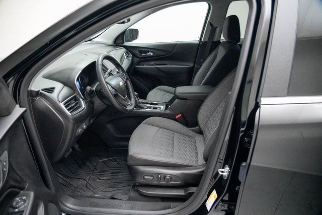 Used 2023 Chevrolet Equinox LT image 23