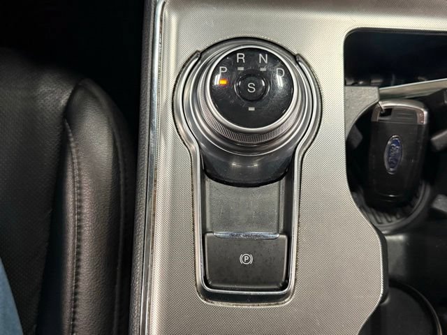 Used 2022 Ford Edge Titanium w/ Equipment Group 301A AWD/4WD image 30