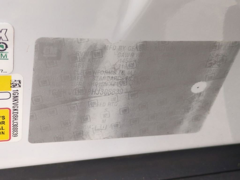 Used 2017 Chevrolet Traverse LT image 30