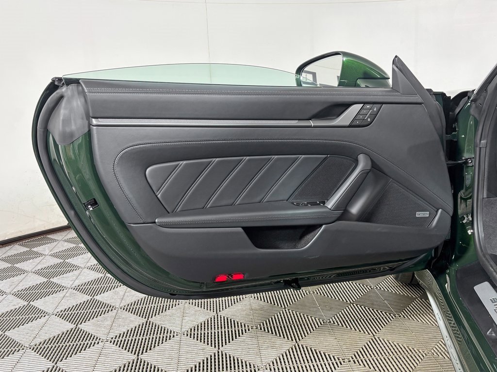 New 2026 Porsche 911 Targa 4S image 21