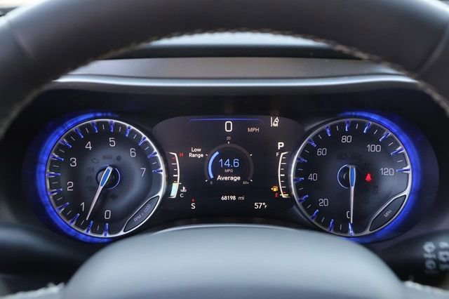 Used 2023 Chrysler Pacifica Touring-L image 15