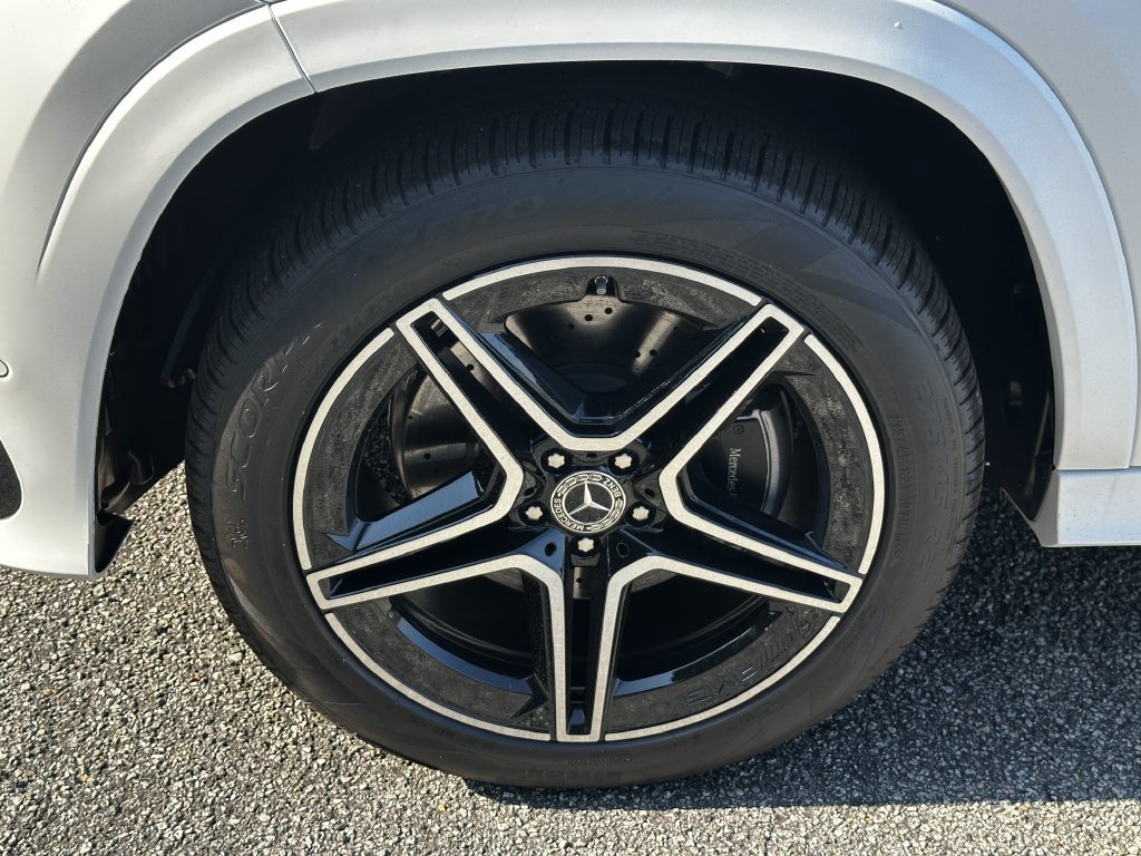 New 2026 Mercedes-Benz GLS 450 4MATIC image 13