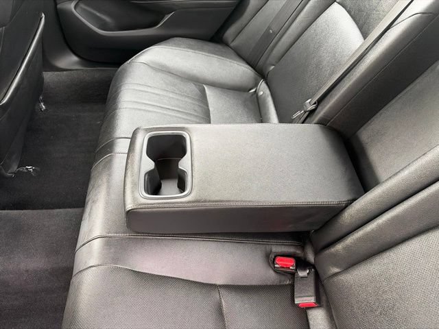 Used 2020 Honda Accord Touring image 31
