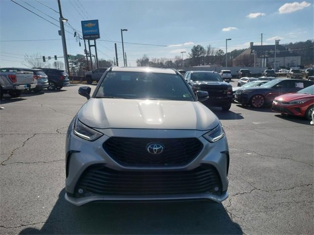 Used 2024 Toyota Highlander XSE image 2