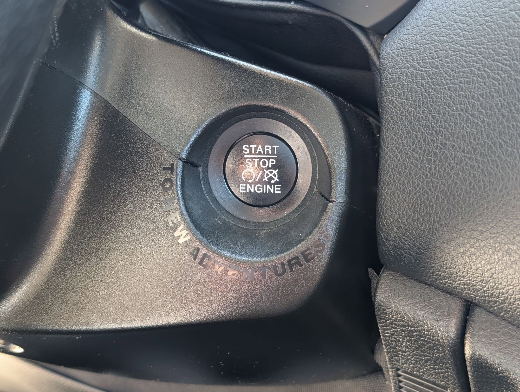 Used 2021 Jeep Renegade Trailhawk AWD/4WD image 17