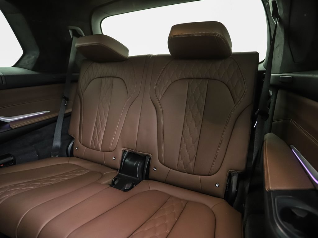 Used 2023 BMW X7 xDrive40i w/ Executive Package AWD/4WD image 23