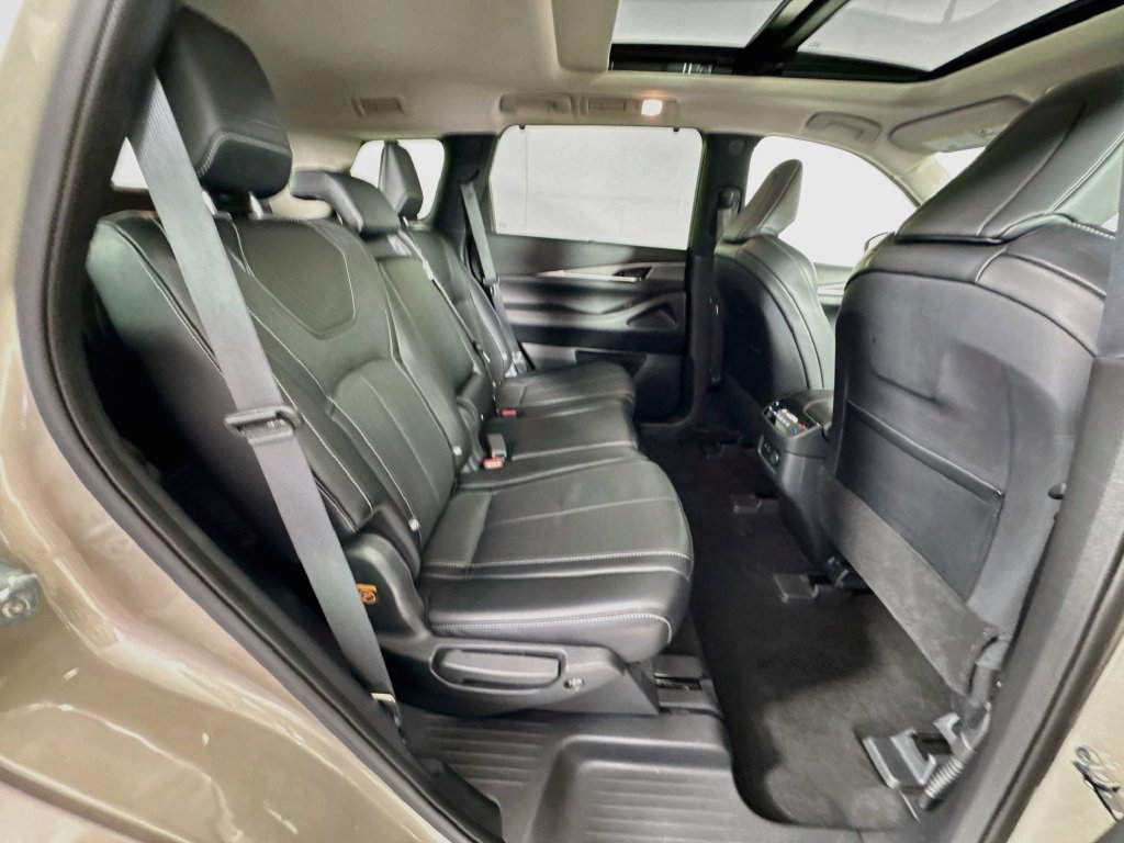 Certified 2023 INFINITI QX60 Luxe w/ Cargo Package AWD/4WD image 39