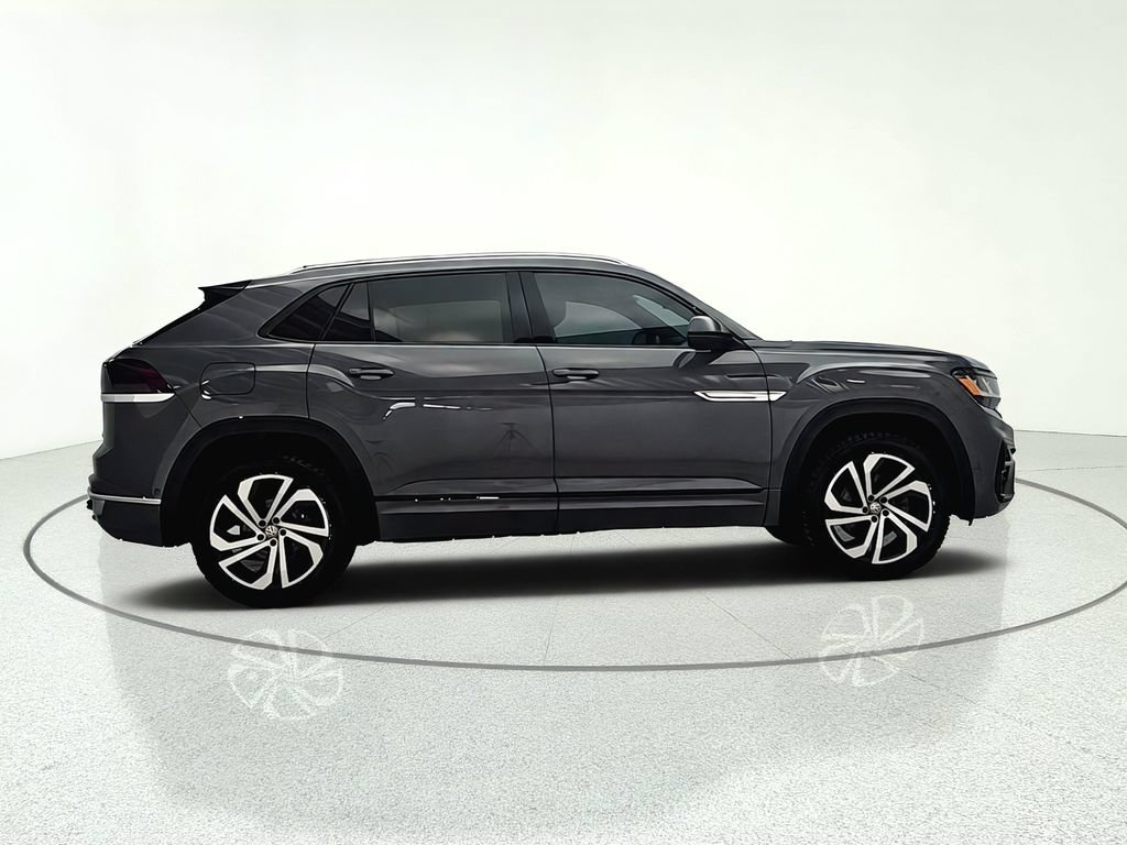 Used 2022 Volkswagen Atlas Cross Sport SEL Premium R-Line AWD/4WD image 8
