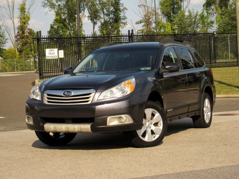 Used 2012 Subaru Outback 2.5i Limited image 3
