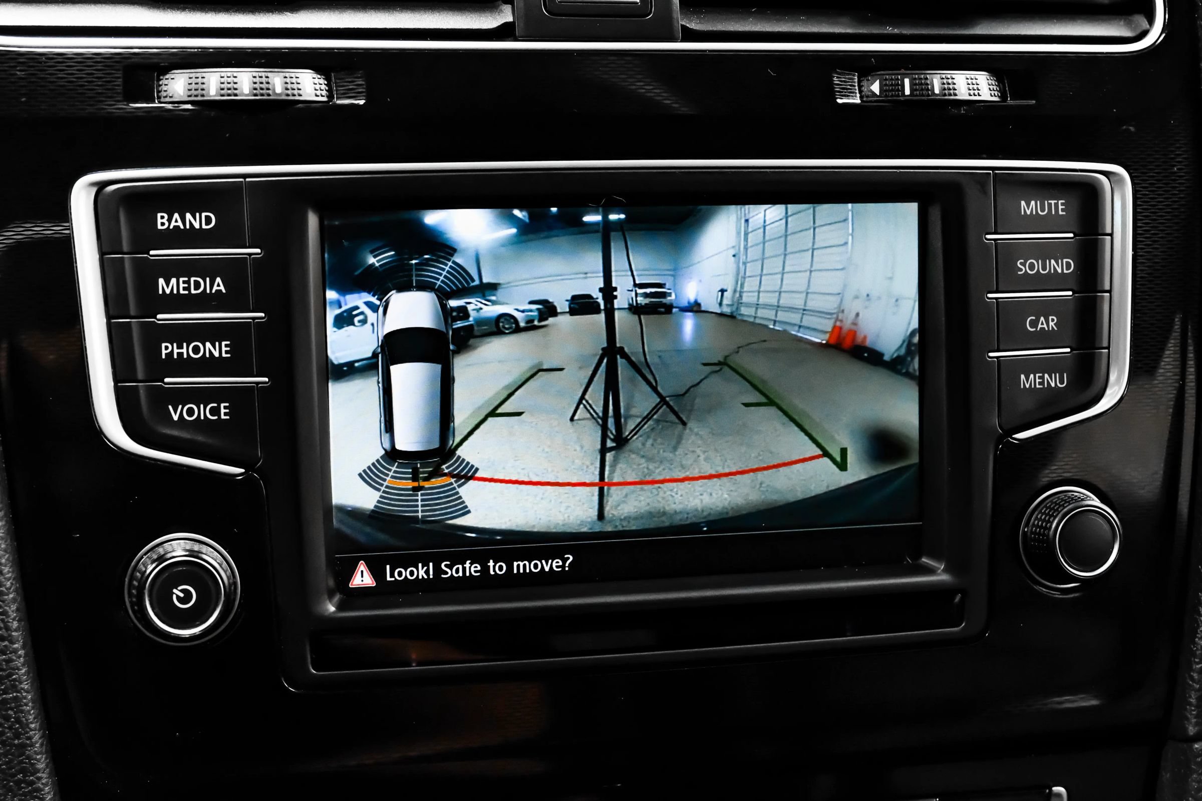 Used 2016 Volkswagen GTI SE FWD image 28