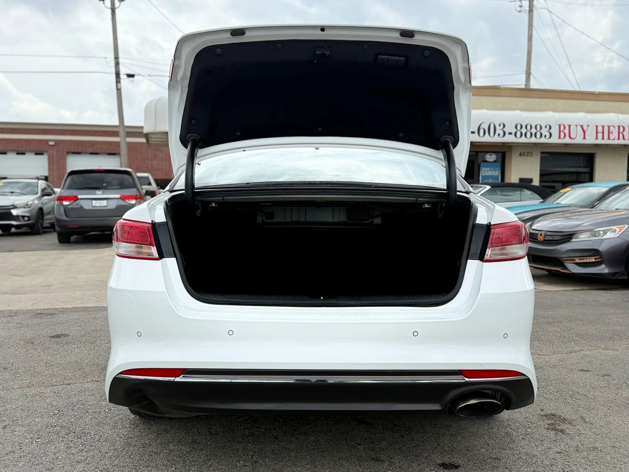 Used 2018 Kia Optima LX FWD image 6