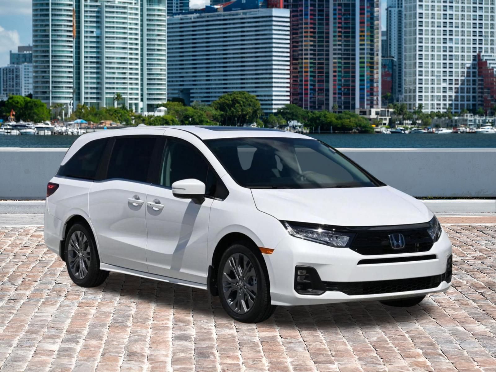 New 2025 Honda Odyssey Touring image 3