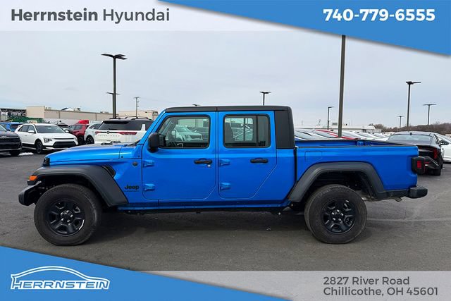 Used 2024 Jeep Gladiator Sport AWD/4WD image 7