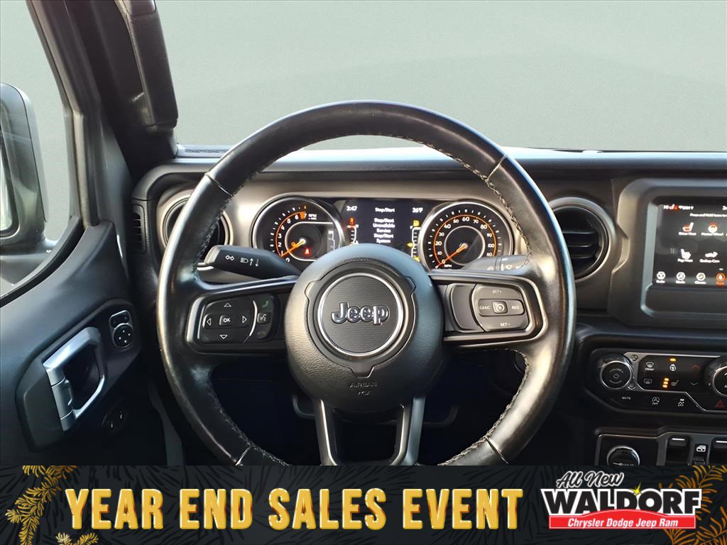 Used 2022 Jeep Gladiator Willys image 11