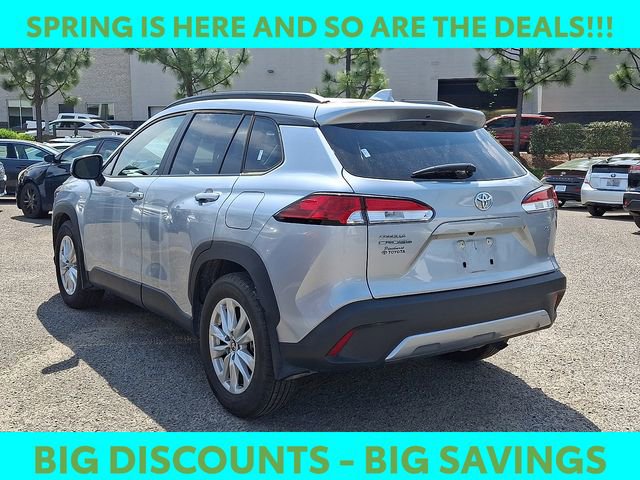 Certified 2024 Toyota Corolla Cross LE w/ Moonroof Package image 5