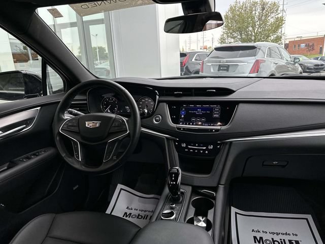 Certified 2025 Cadillac XT5 Luxury w/ LPO, Floor Liner Package FWD image 61