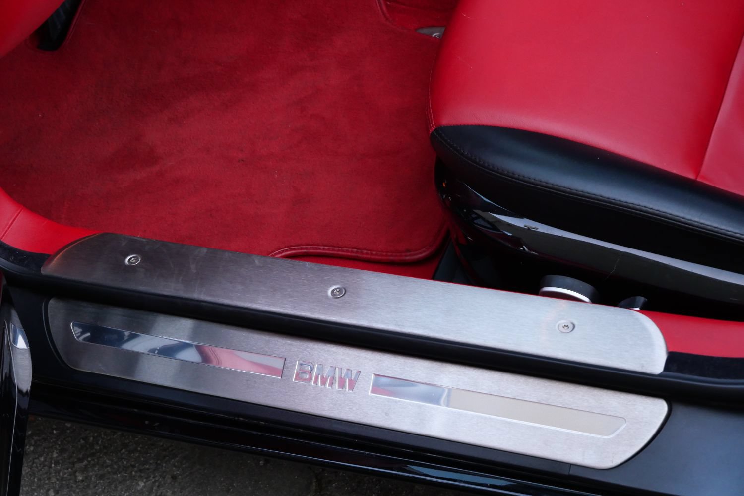 Used 2001 BMW Z8 RWD image 67
