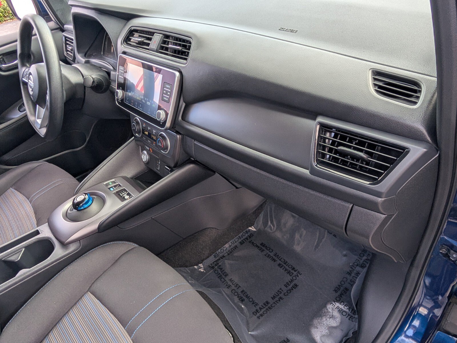 Certified 2025 Nissan Leaf S image 14