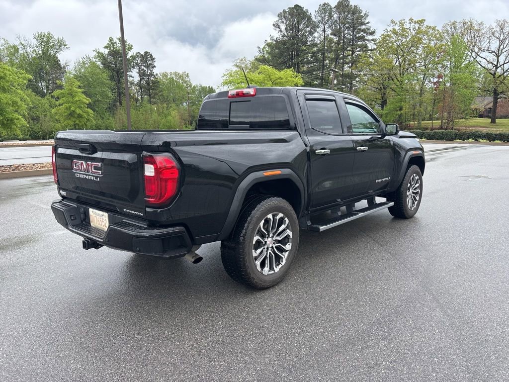 Used 2024 GMC Canyon Denali image 3