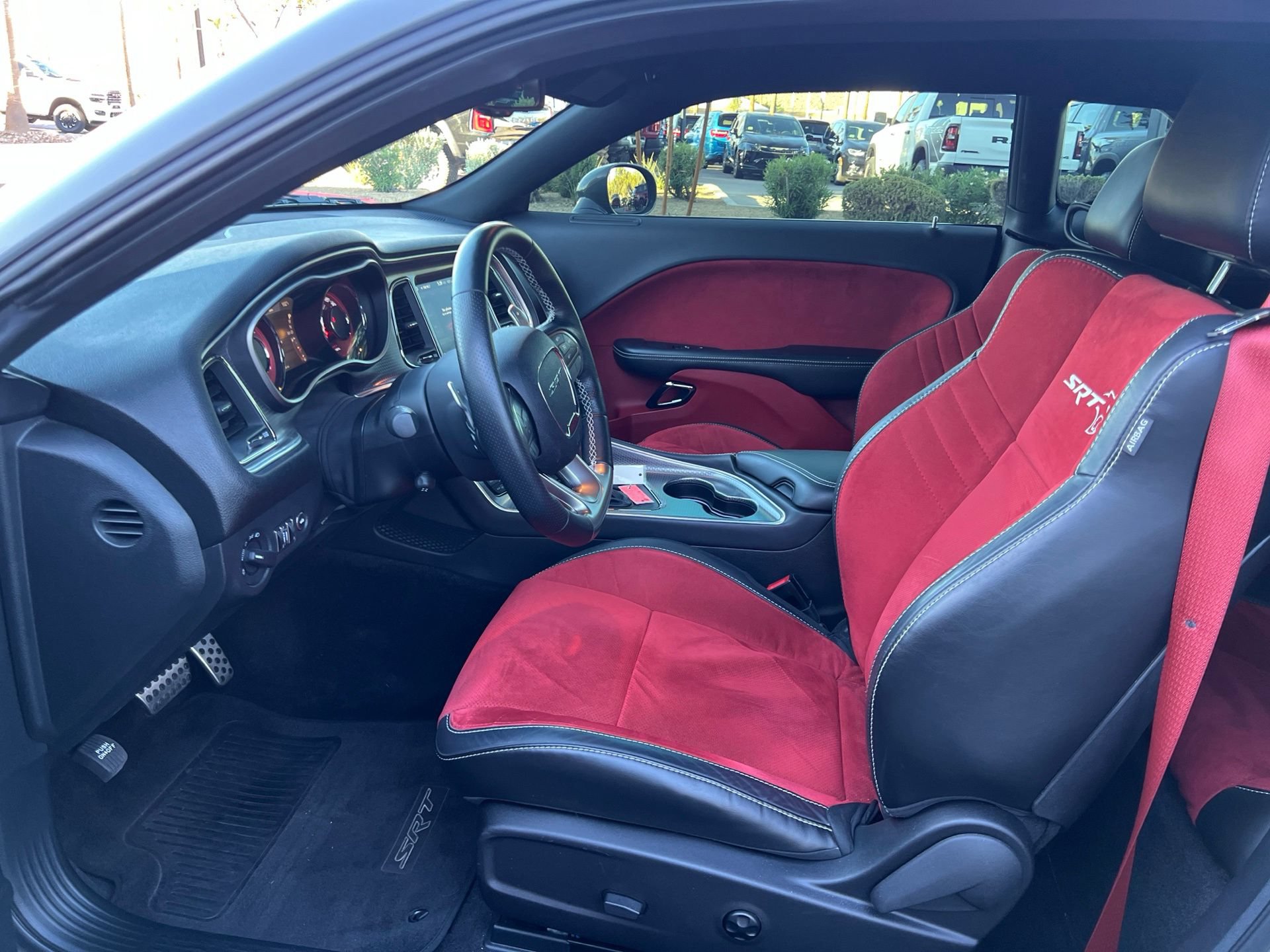 Used 2017 Dodge Challenger SRT Hellcat RWD image 19