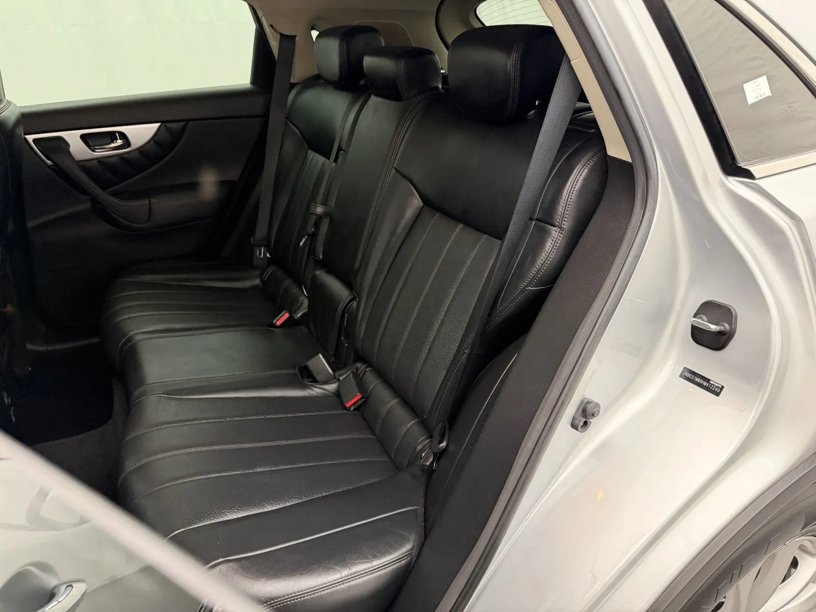 Used 2017 INFINITI QX70 AWD w/ Premium Package image 23