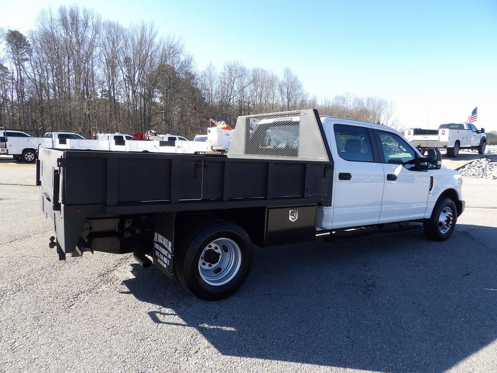 Used 2018 Ford F350 XL w/ Power Equipment Group RWD image 8