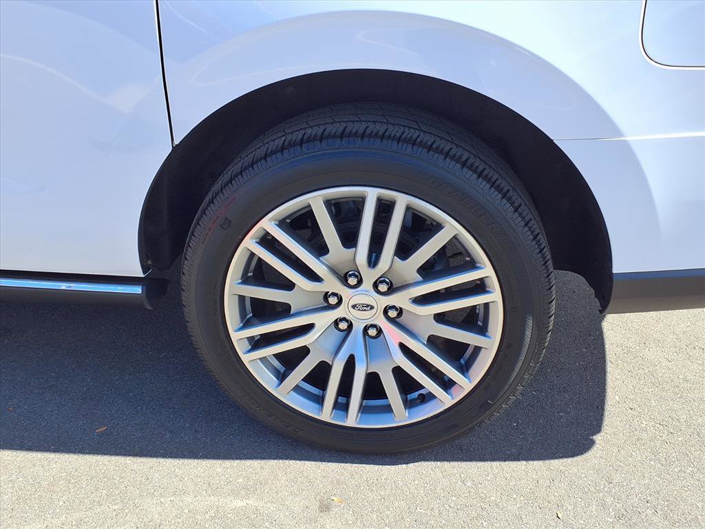 Used 2022 Ford Expedition Max Limited image 29