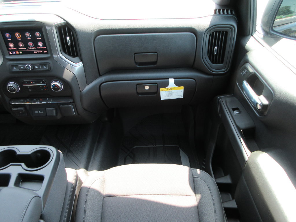 New 2026 Chevrolet Silverado 1500 Custom w/ Turbomax Blackout Package AWD/4WD image 16