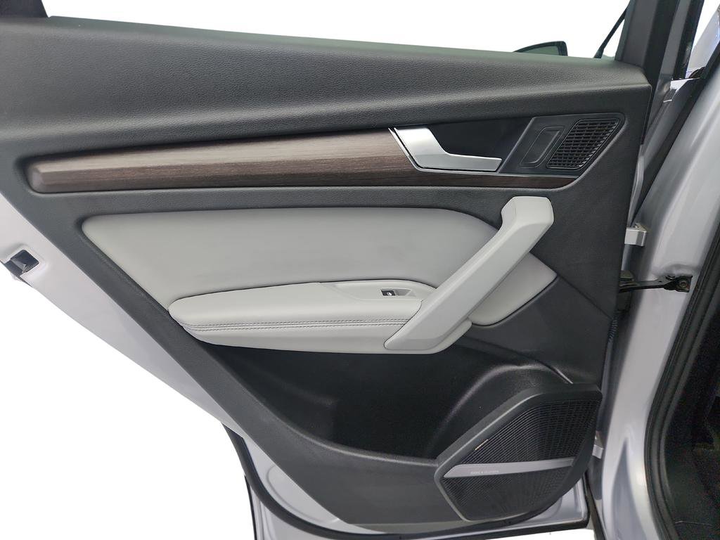 Used 2022 Audi Q5 2.0T Premium Plus w/ Premium Plus Package image 23