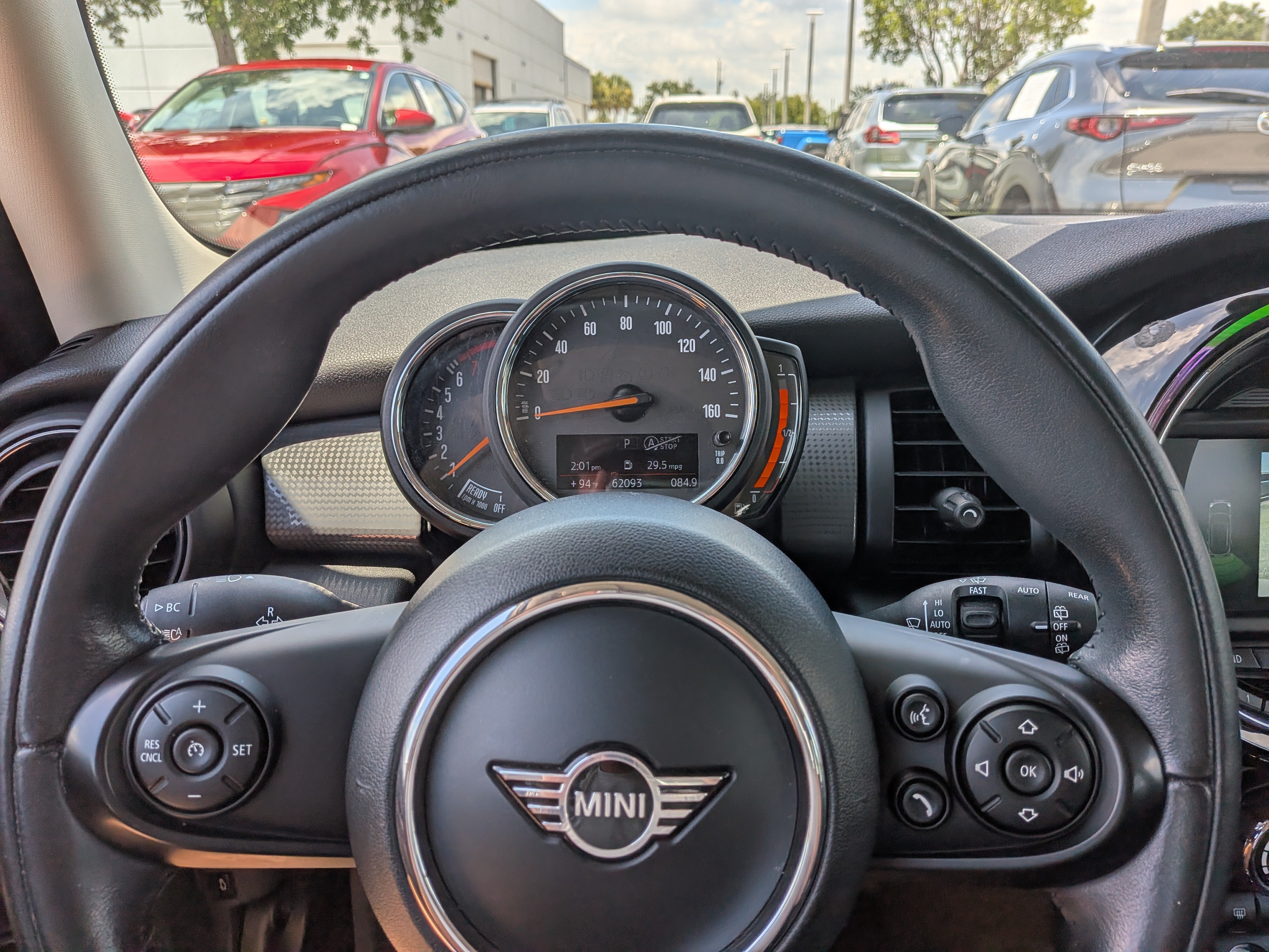 Used 2021 MINI Cooper 4-Door Hardtop w/ Storage Package FWD image 25