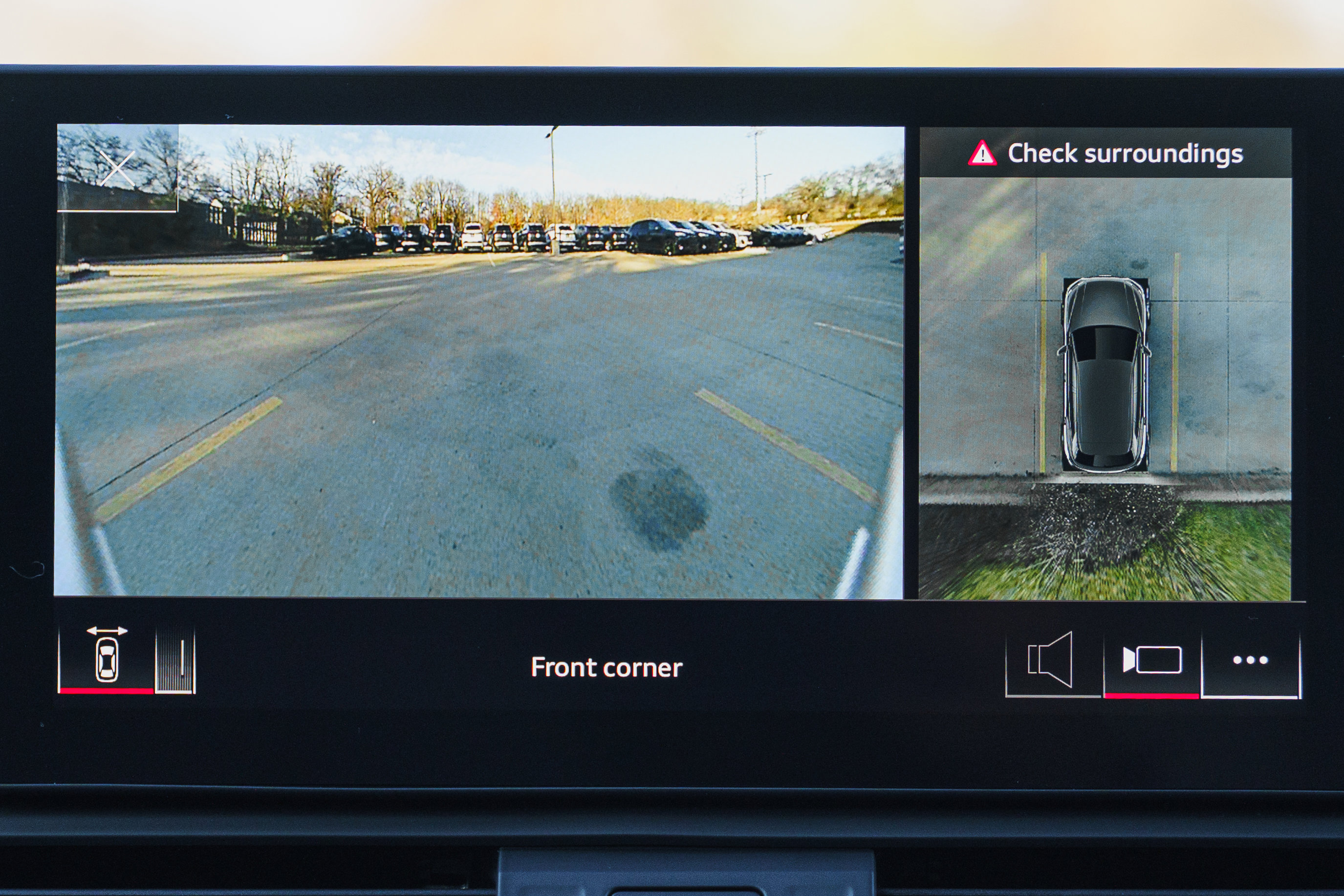 Certified 2025 Audi SQ5 Premium Plus image 15